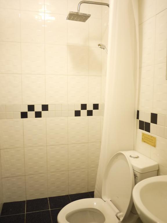South Traveller Appartement Tainan Buitenkant foto